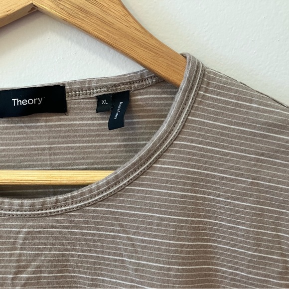 Men’s Theory Tee - Picture 2 of 6
